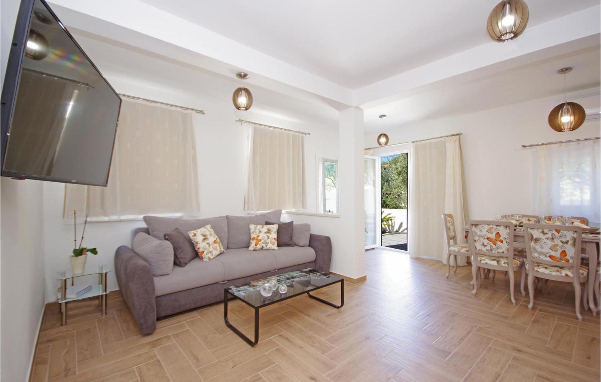 Three-Bedroom Holiday Home in Drvenik Drvenik  Buitenkant foto