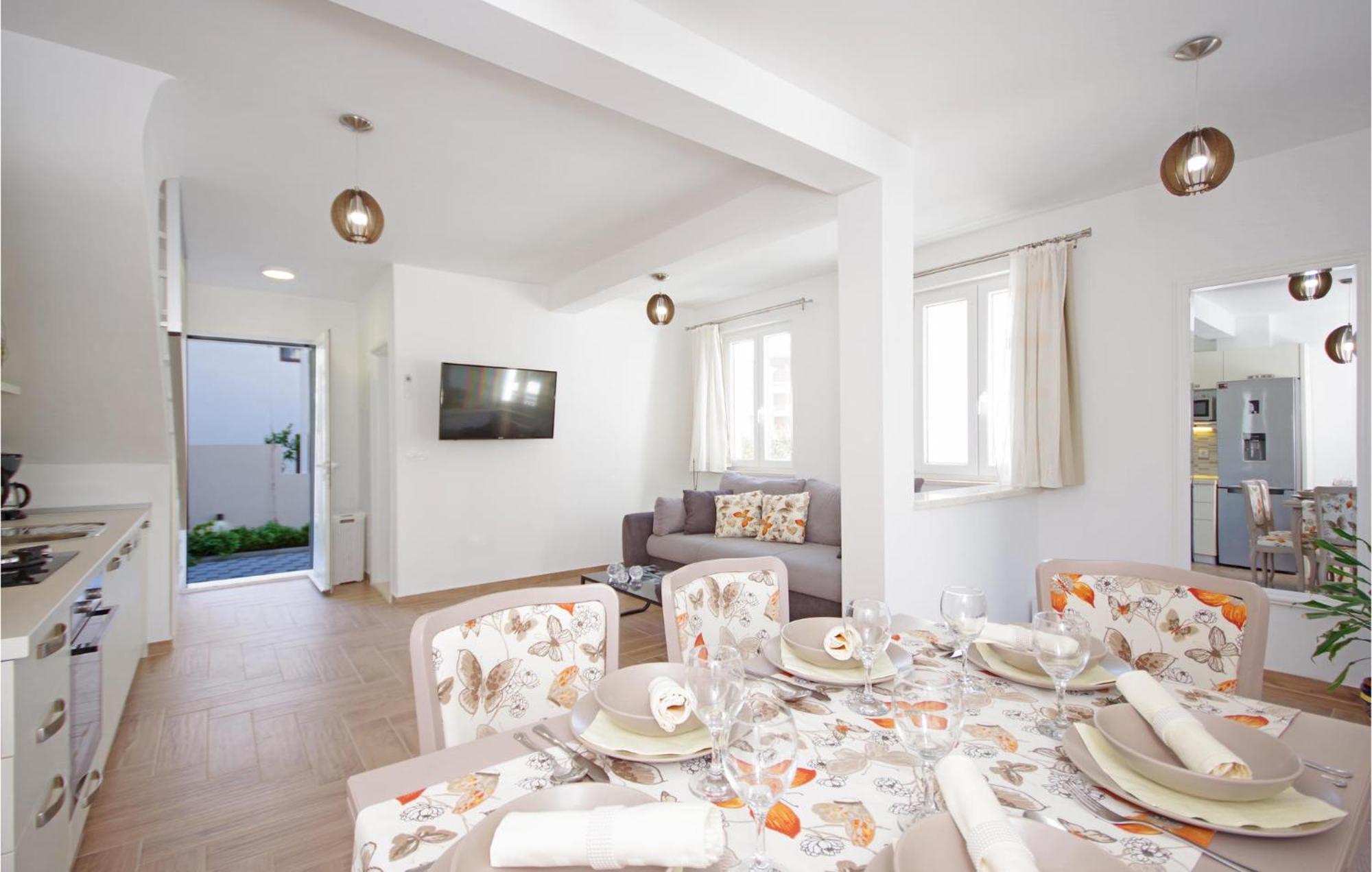 Three-Bedroom Holiday Home in Drvenik Drvenik  Buitenkant foto